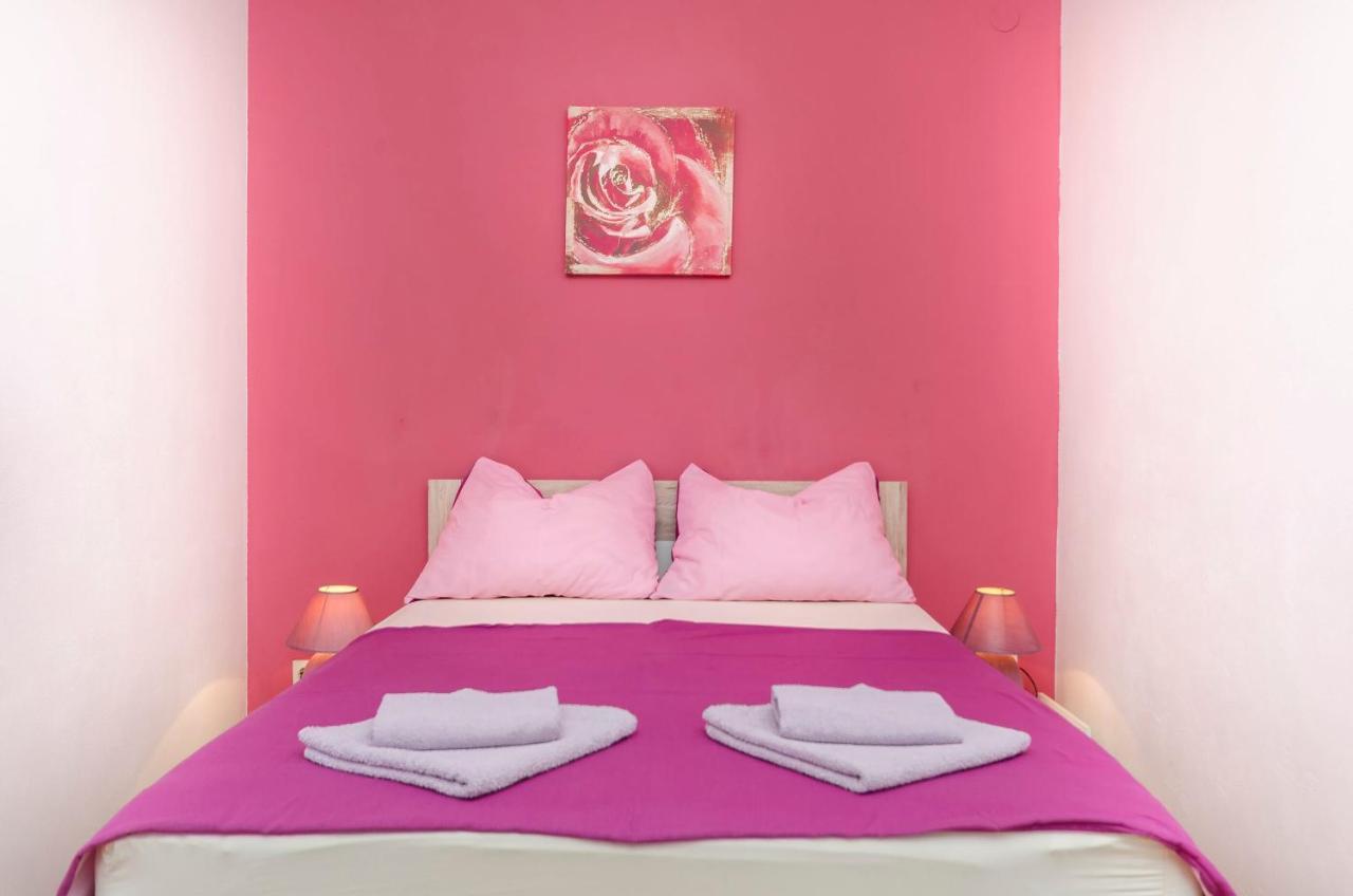 Apartments And Room Take It Easy Tribalj 외부 사진